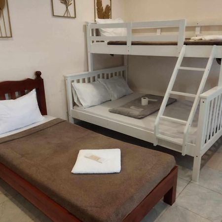 Elnora Delmar Travellers Inn Сікіхор Екстер'єр фото